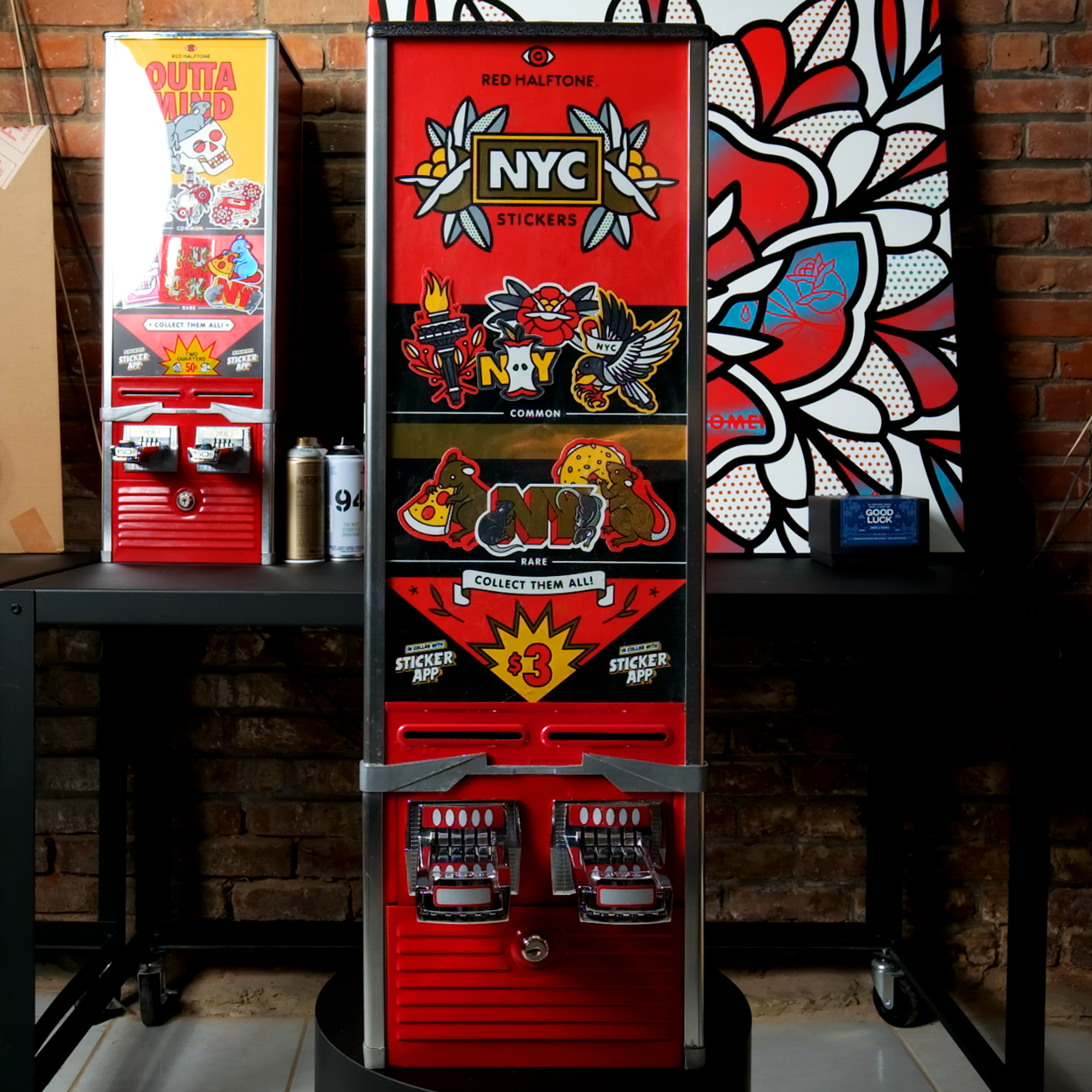 How I made a customized vintage sticker machine 